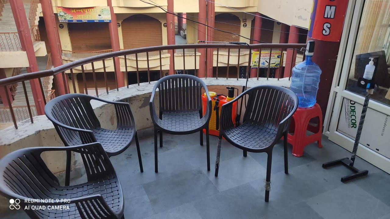 City Crown Guest House Sundarnagar Exterior foto